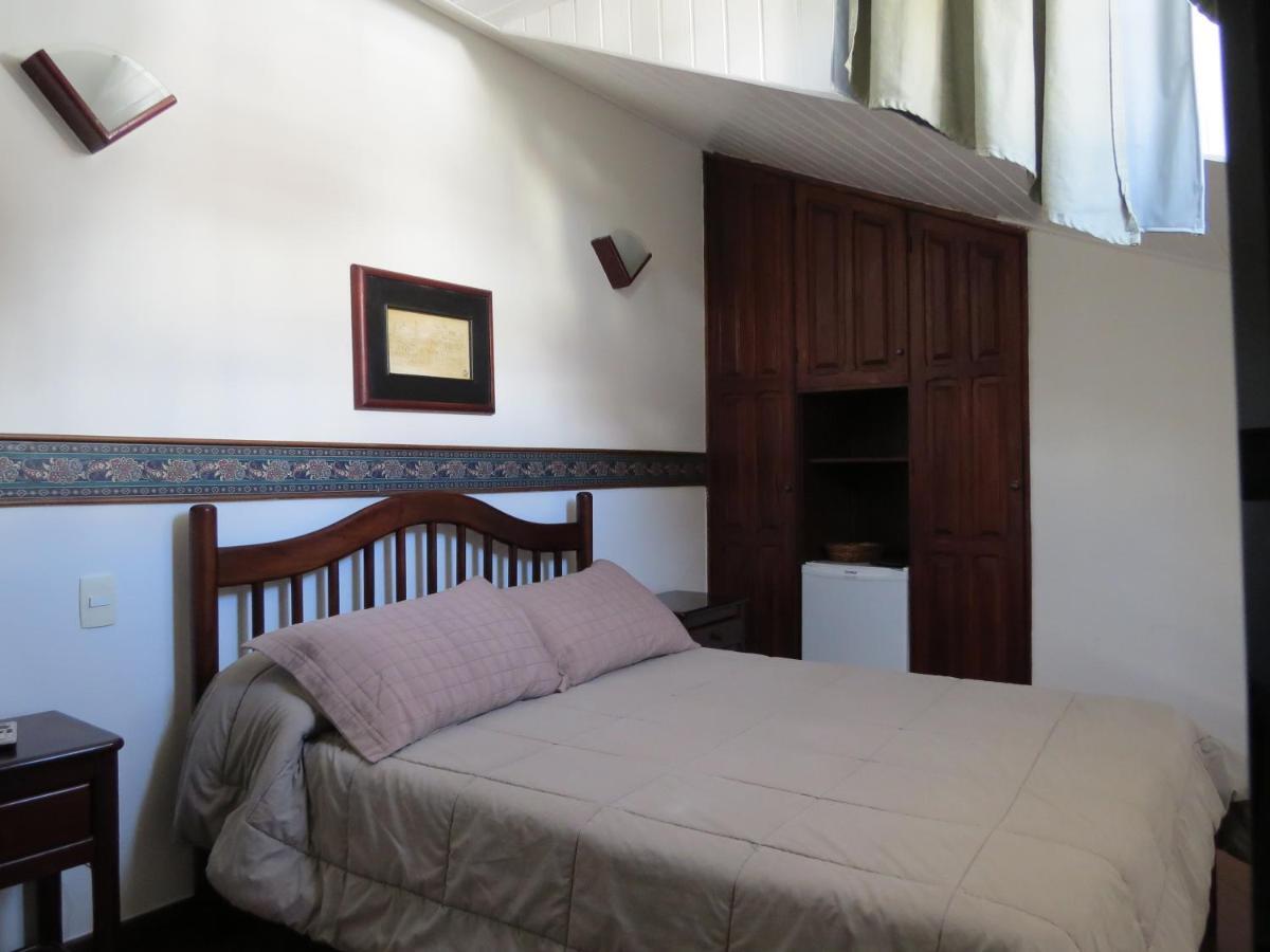 Hotel Colonial 欧鲁普雷图 外观 照片