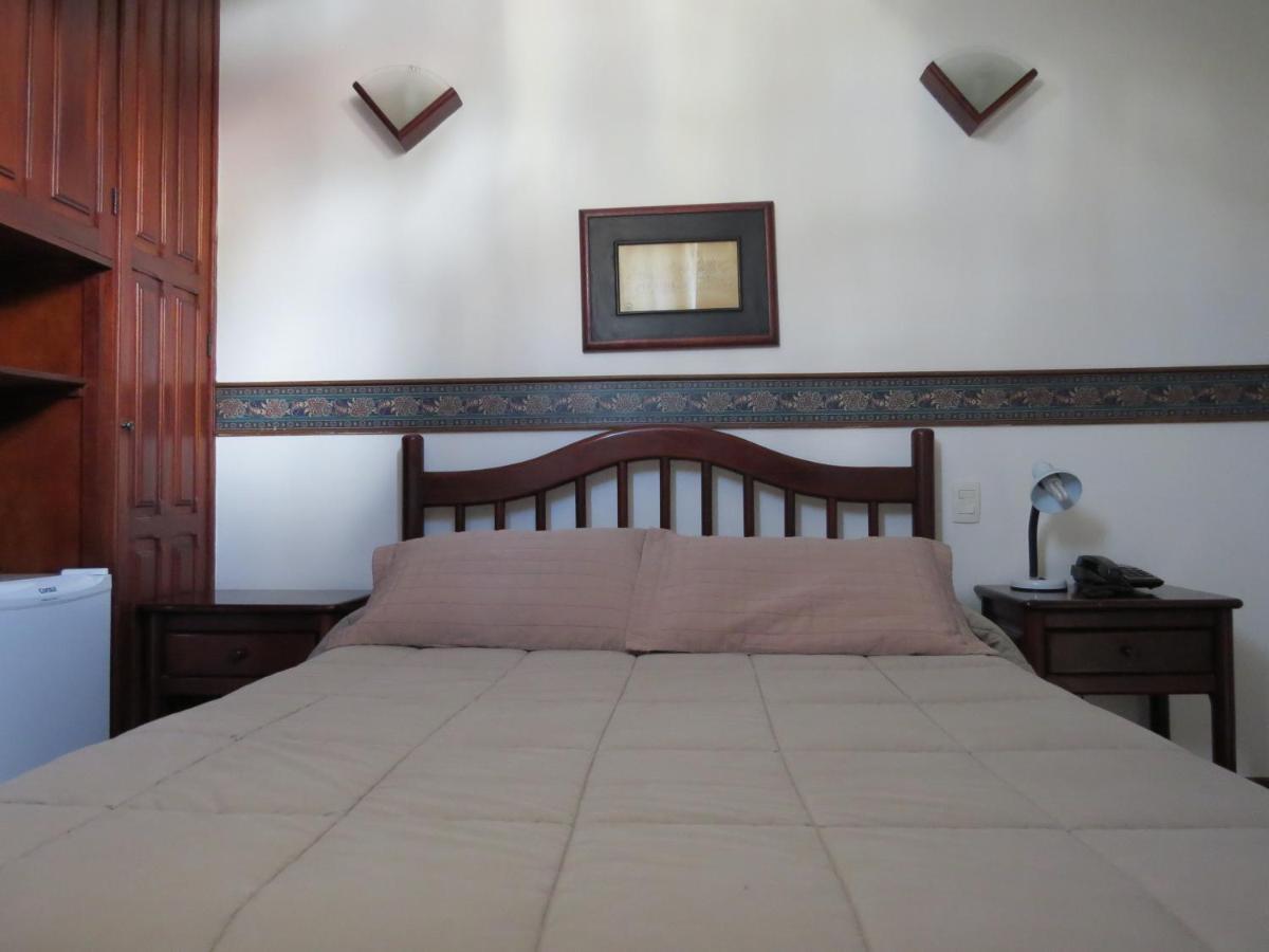Hotel Colonial 欧鲁普雷图 外观 照片